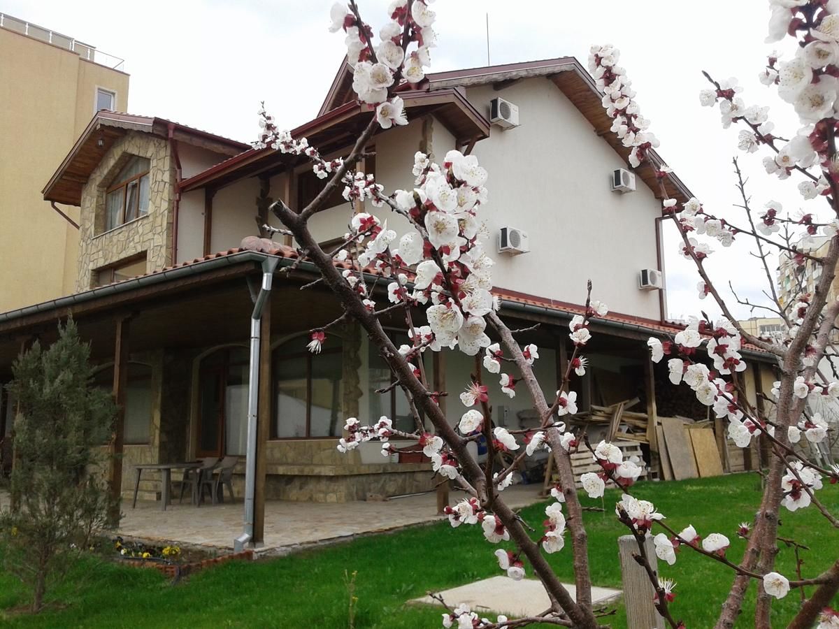 Гостевой дом Todorovi Guest House Стара-Загора-28